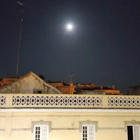 The Old Town House By Freetimealgarve Hébergement de vacances *